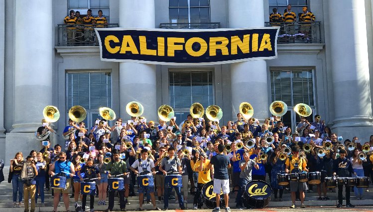 UC Berkeley Campus Walking Guided Tour University of California ()